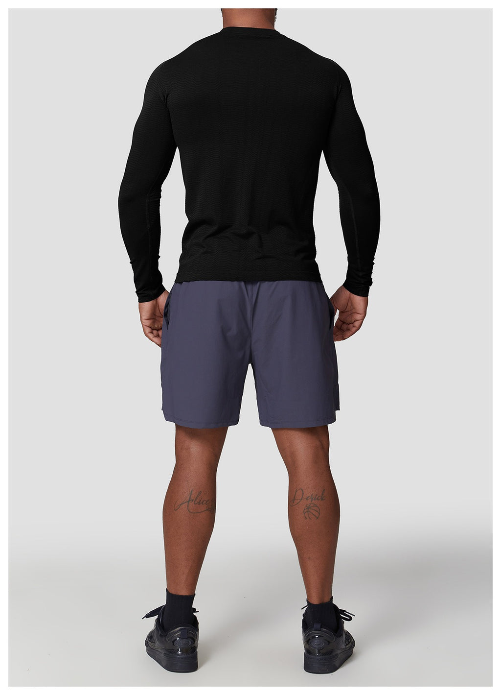 Men’s Slim Fit Seamless Training Long Sleeve Shirt