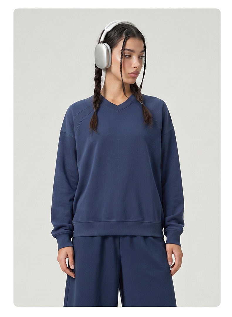Relaxed Raglan Crewneck Sweatshirt