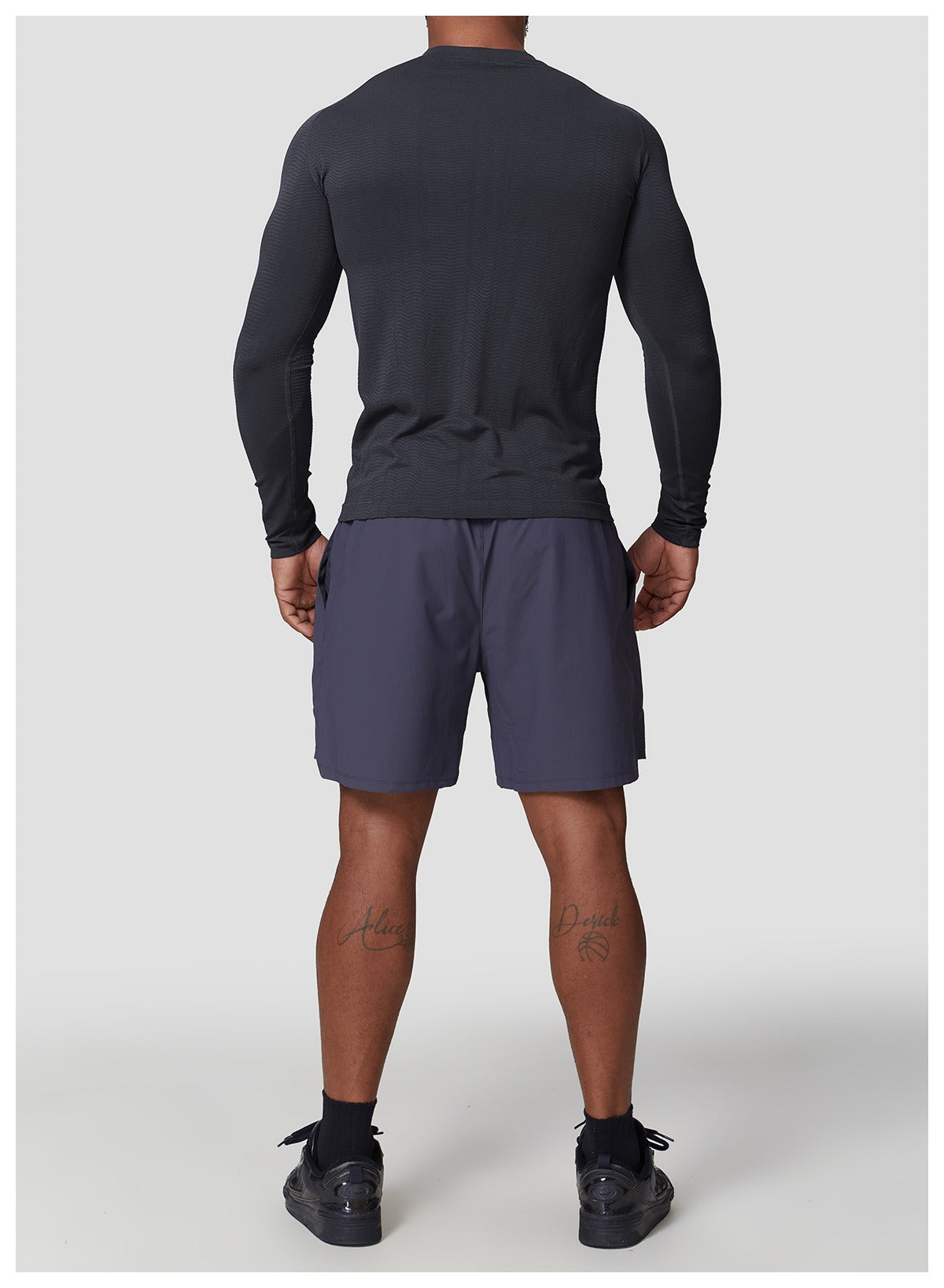 Men’s Slim Fit Seamless Training Long Sleeve Shirt