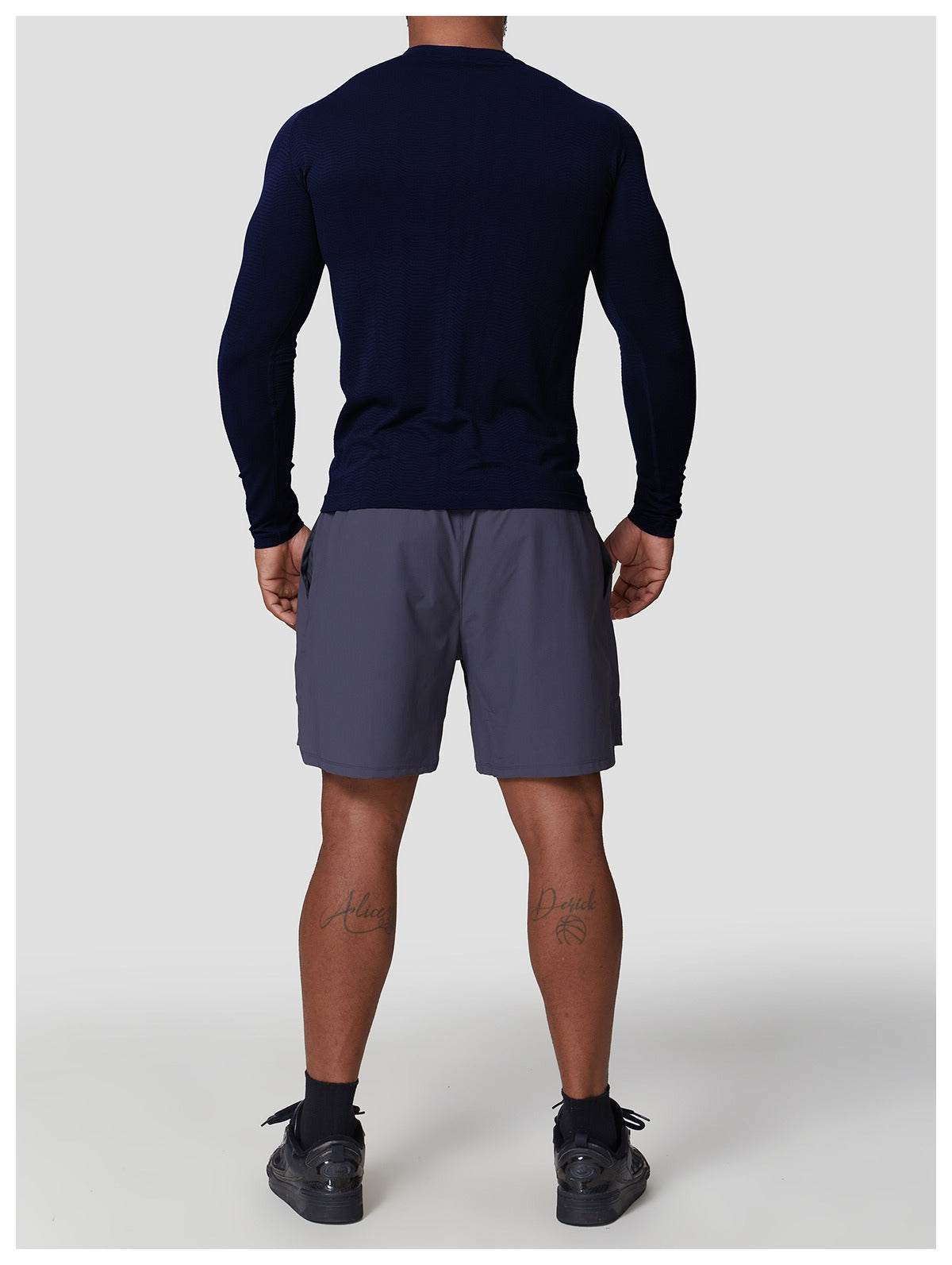 Men’s Slim Fit Seamless Training Long Sleeve Shirt